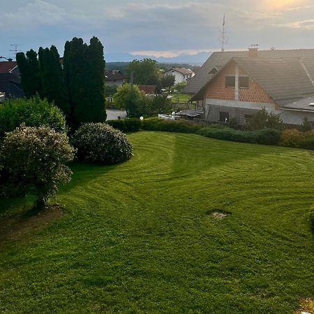 Hisa Trelc- Sobe Hotel Komenda Kültér fotó